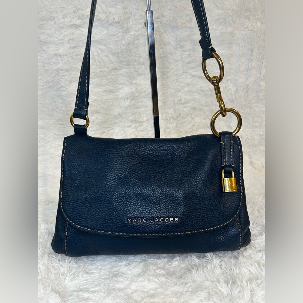 MARC  JACOBS  BOHO  GRIND  NAVY  BLUE  PEBBLE  LEATHER  CROSSBODY  BAG